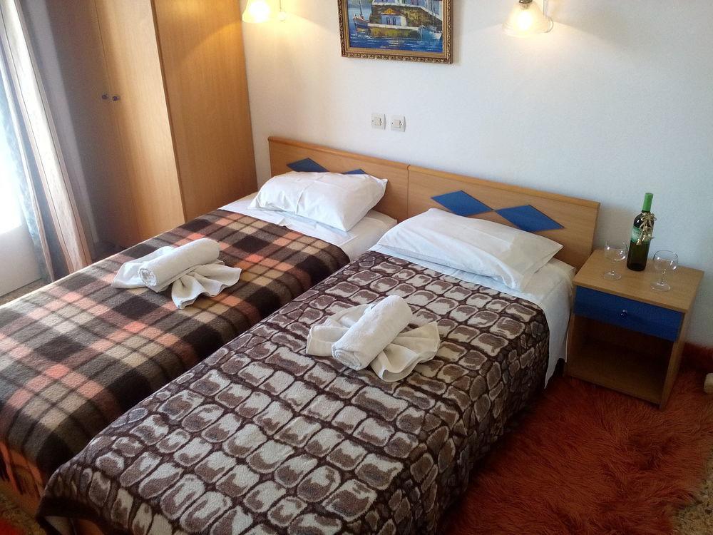 Sofia Rooms Loutra Edipsou  Esterno foto