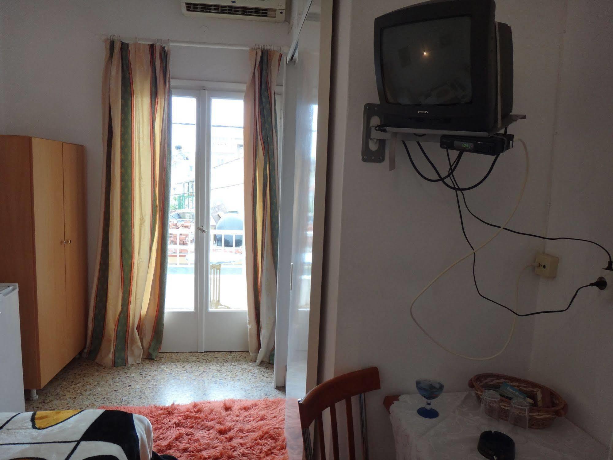 Sofia Rooms Loutra Edipsou  Esterno foto