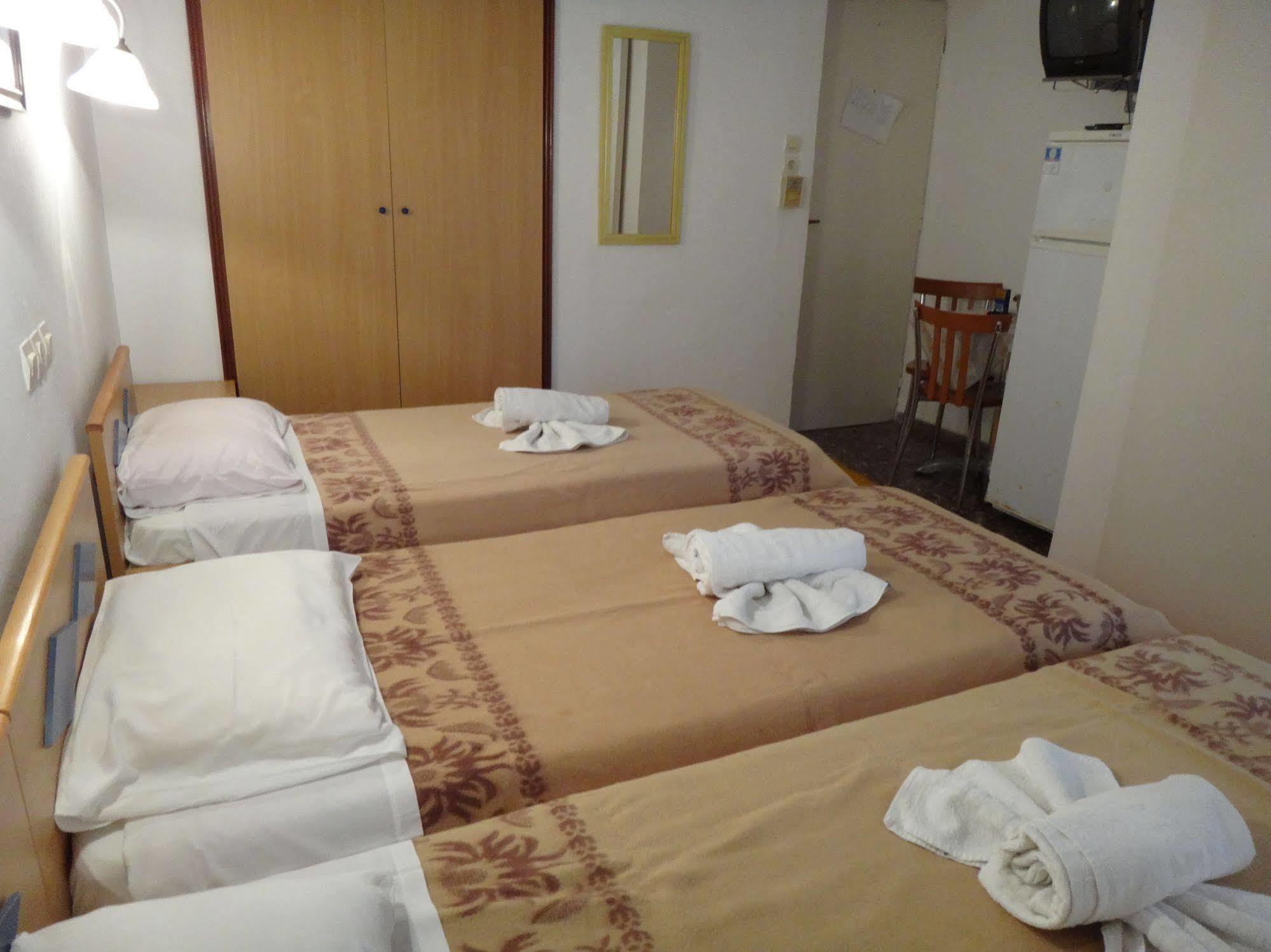 Sofia Rooms Loutra Edipsou  Esterno foto
