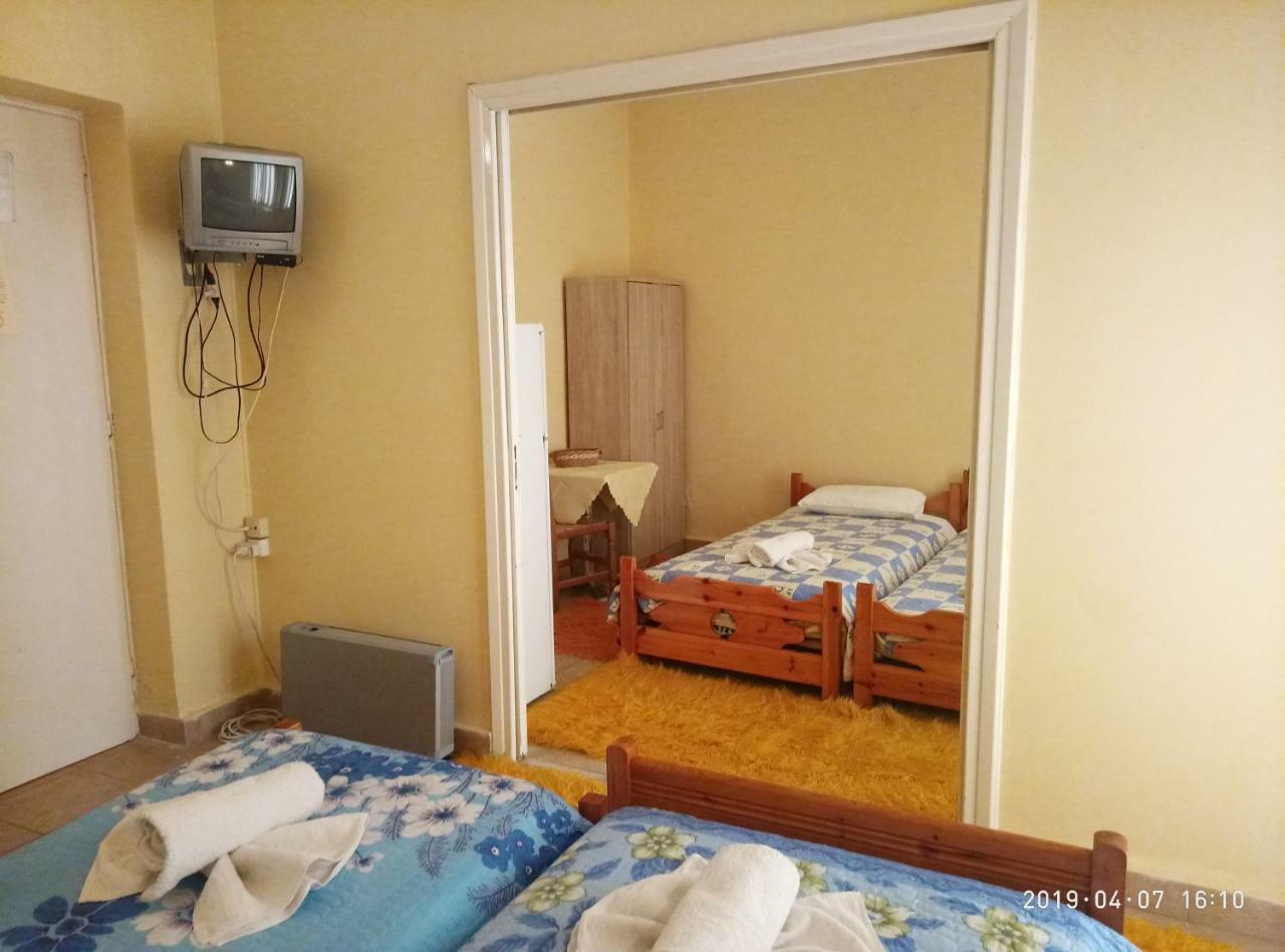 Sofia Rooms Loutra Edipsou  Esterno foto