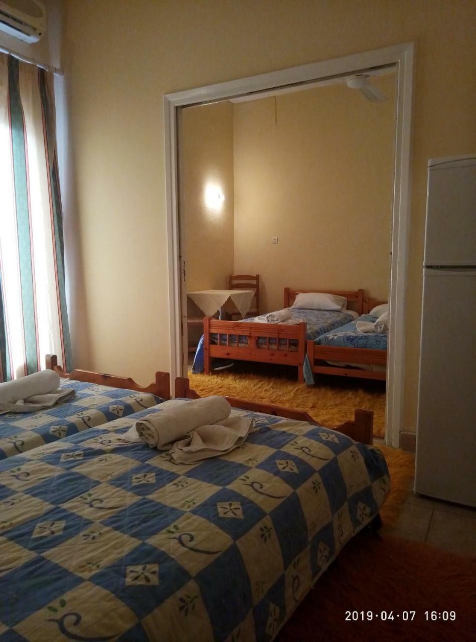 Sofia Rooms Loutra Edipsou  Esterno foto