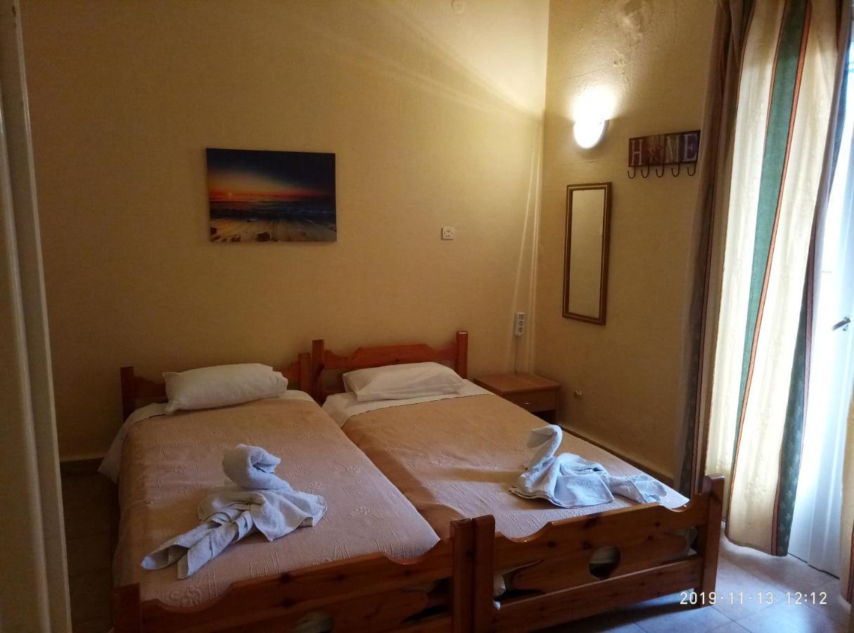 Sofia Rooms Loutra Edipsou  Esterno foto