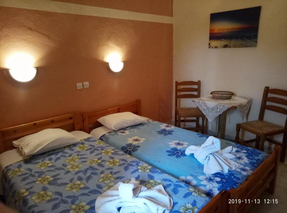 Sofia Rooms Loutra Edipsou  Esterno foto