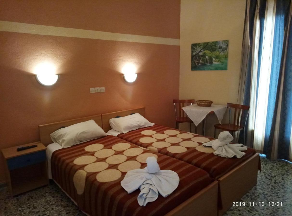 Sofia Rooms Loutra Edipsou  Esterno foto
