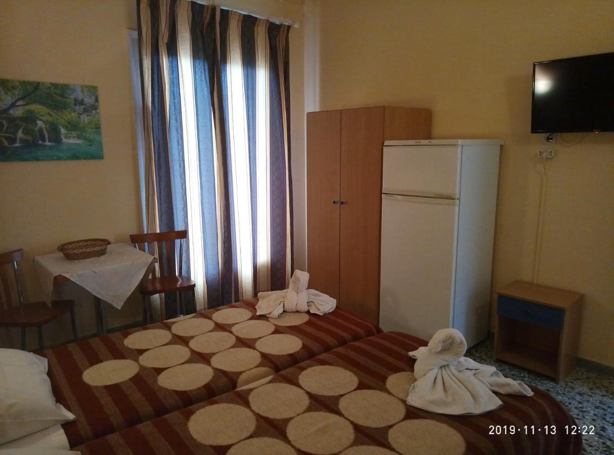 Sofia Rooms Loutra Edipsou  Esterno foto