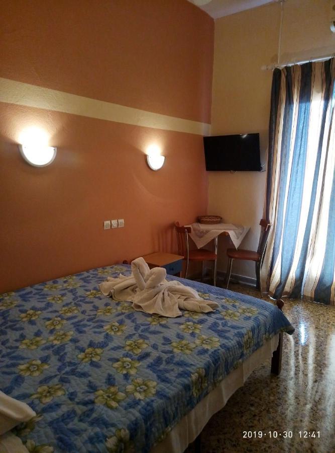 Sofia Rooms Loutra Edipsou  Esterno foto