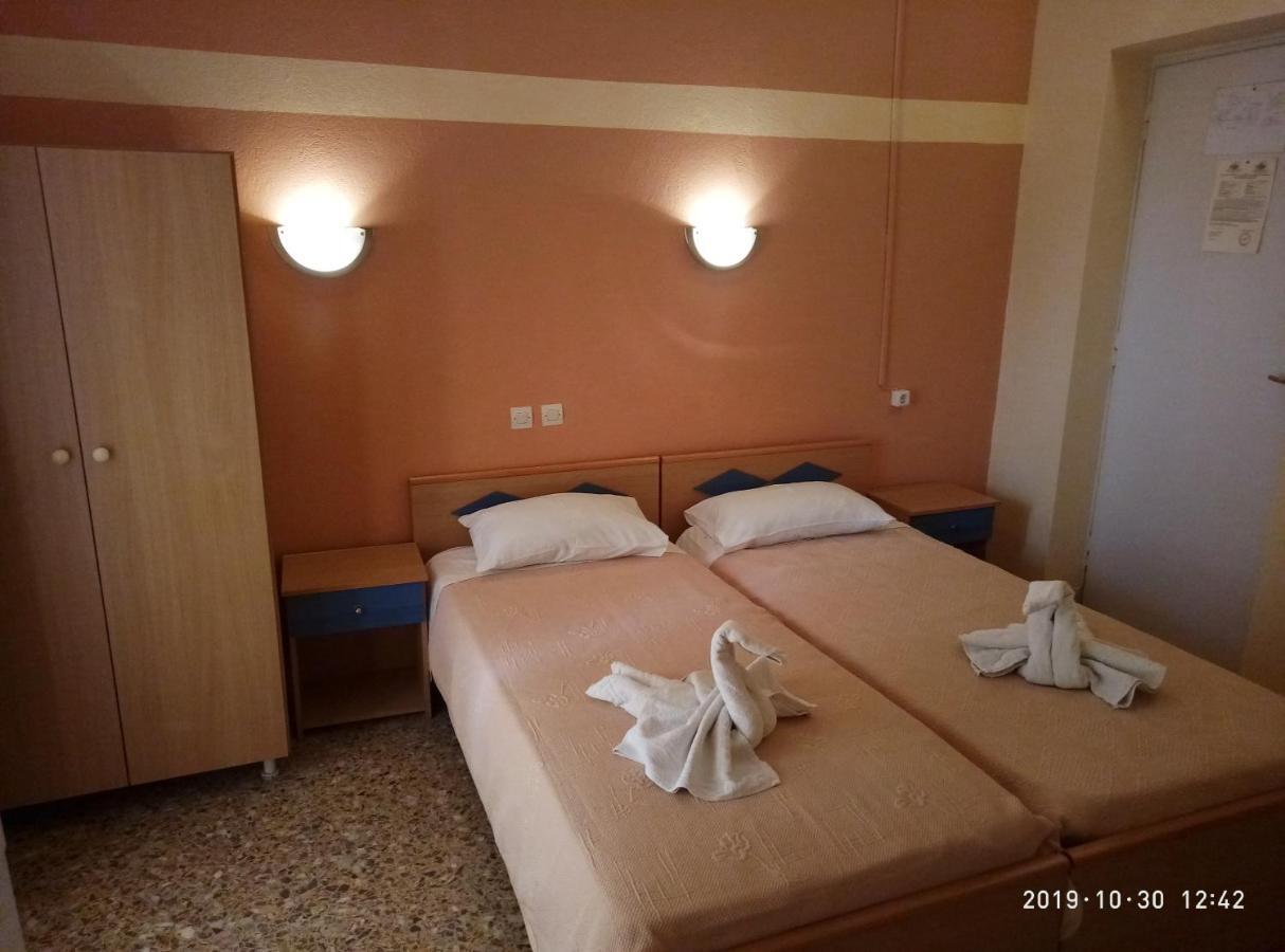 Sofia Rooms Loutra Edipsou  Esterno foto